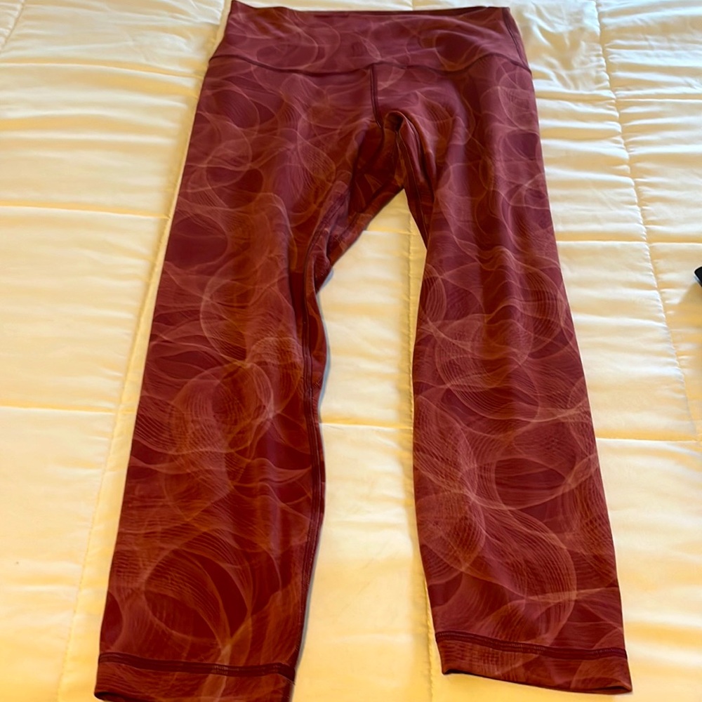 Lulu lemon leggings a matron color very soft almost brand new worn one time